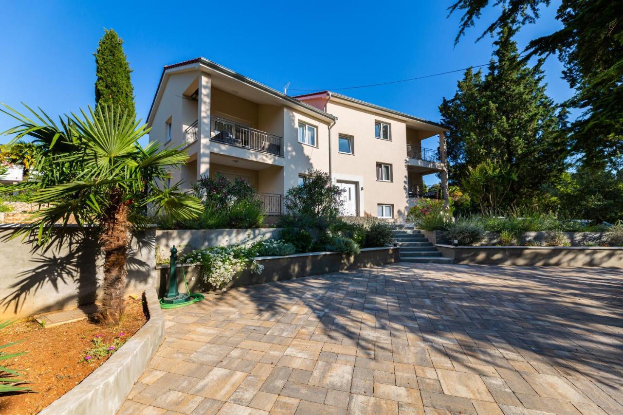Apartment Nada 1 Malinska Exterior photo